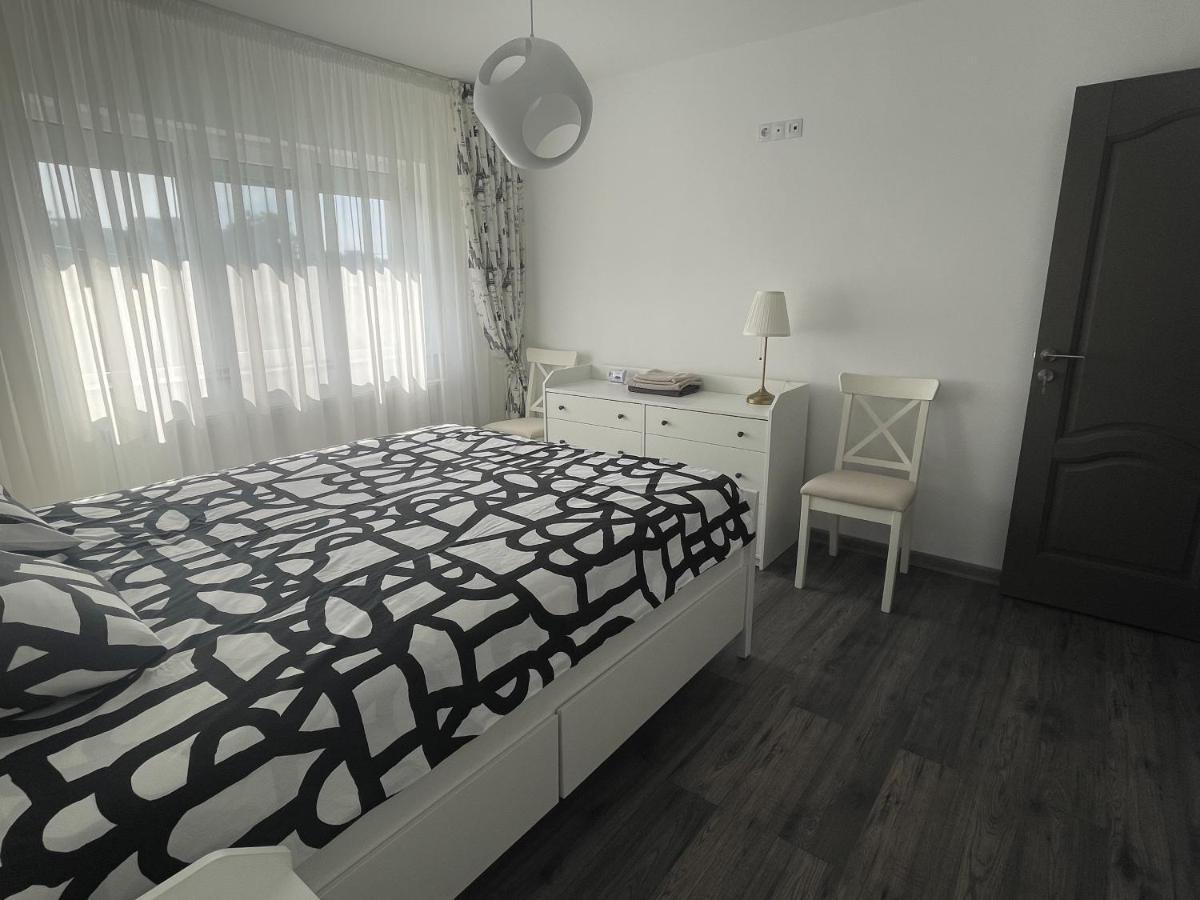 Vulcan Apartment Бузэу Экстерьер фото